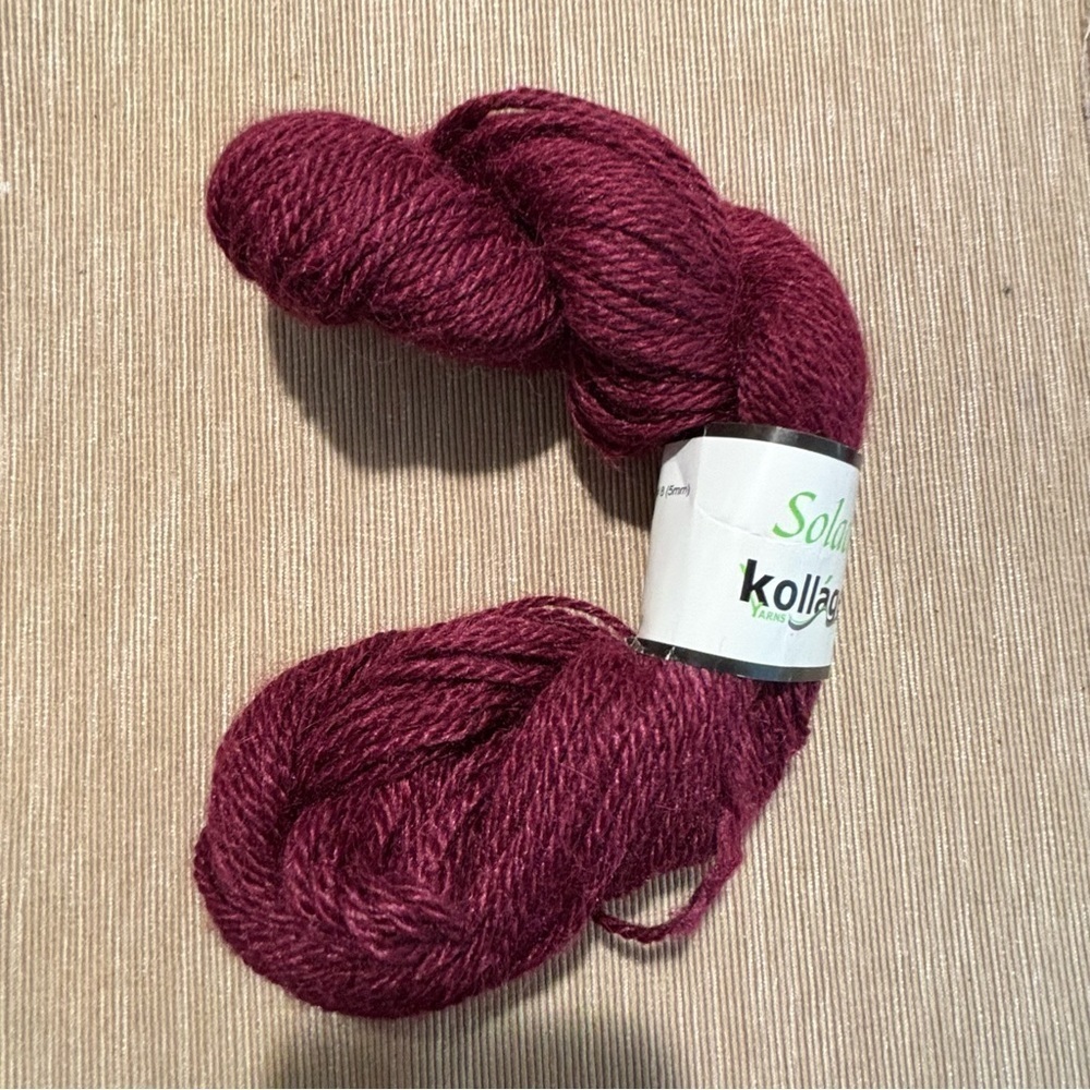 SOLACE KOLLAGE Colour 7701 Alpaca Silk Blend Metallic Thread Made in Peru NEW